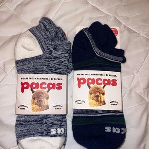 Pacas Unisex Alpaca Socks - Blue and White